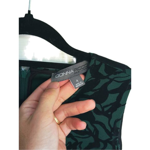 Donna Ricco Green Velvet Burnout Fit & Flare Dress Size 4 Holiday - Picture 5 of 9